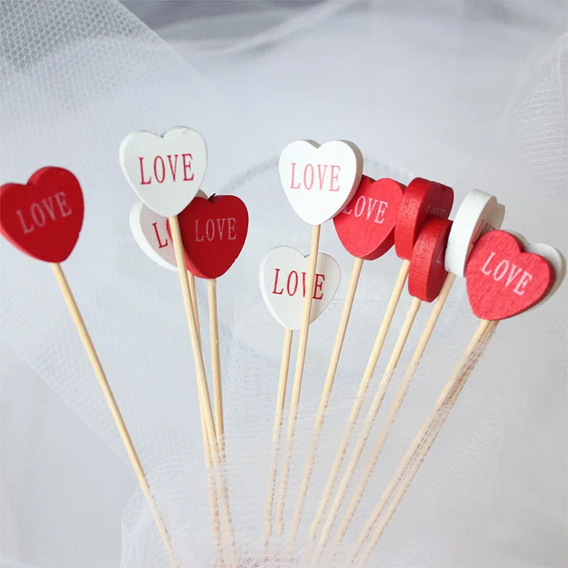 100pcs Red White Heart Sticks Love Heart Disposable Bamboo Stick Buffet Fruit Fork Cocktail Skewer Valentines Day Wedding Decor