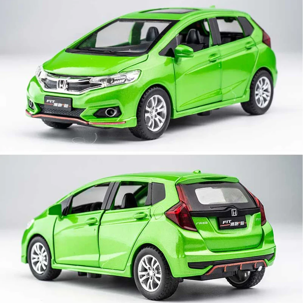 1:32 Scale Honda Fit GK5 Alloy Car Model Diecasts Metal Toy Car Vehicles Model Simulation Sound and Light Collection Kids Gifts