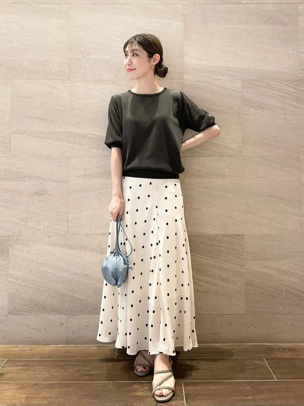 

Spring Summer 2026 High Waist Elastic round Dot Casual Chiffon Fi Tail f Body Long Skirt Versatile IENA High Waist A-Lin...