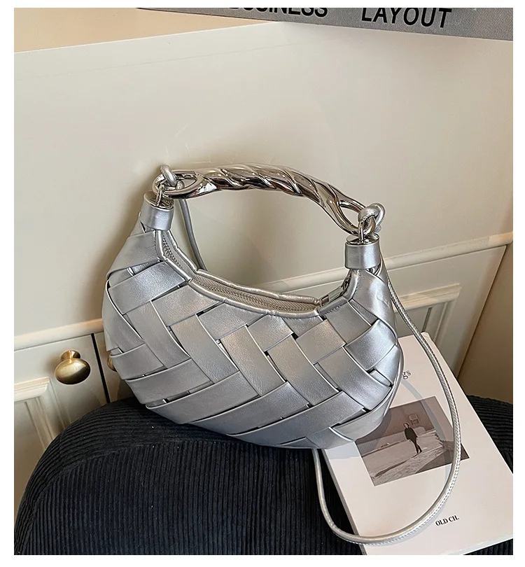 

Женская сумка в форме полумесяца 2025 года, шикарная сумка-хобо с клецками, универсальная сумка через плечо и через плечо