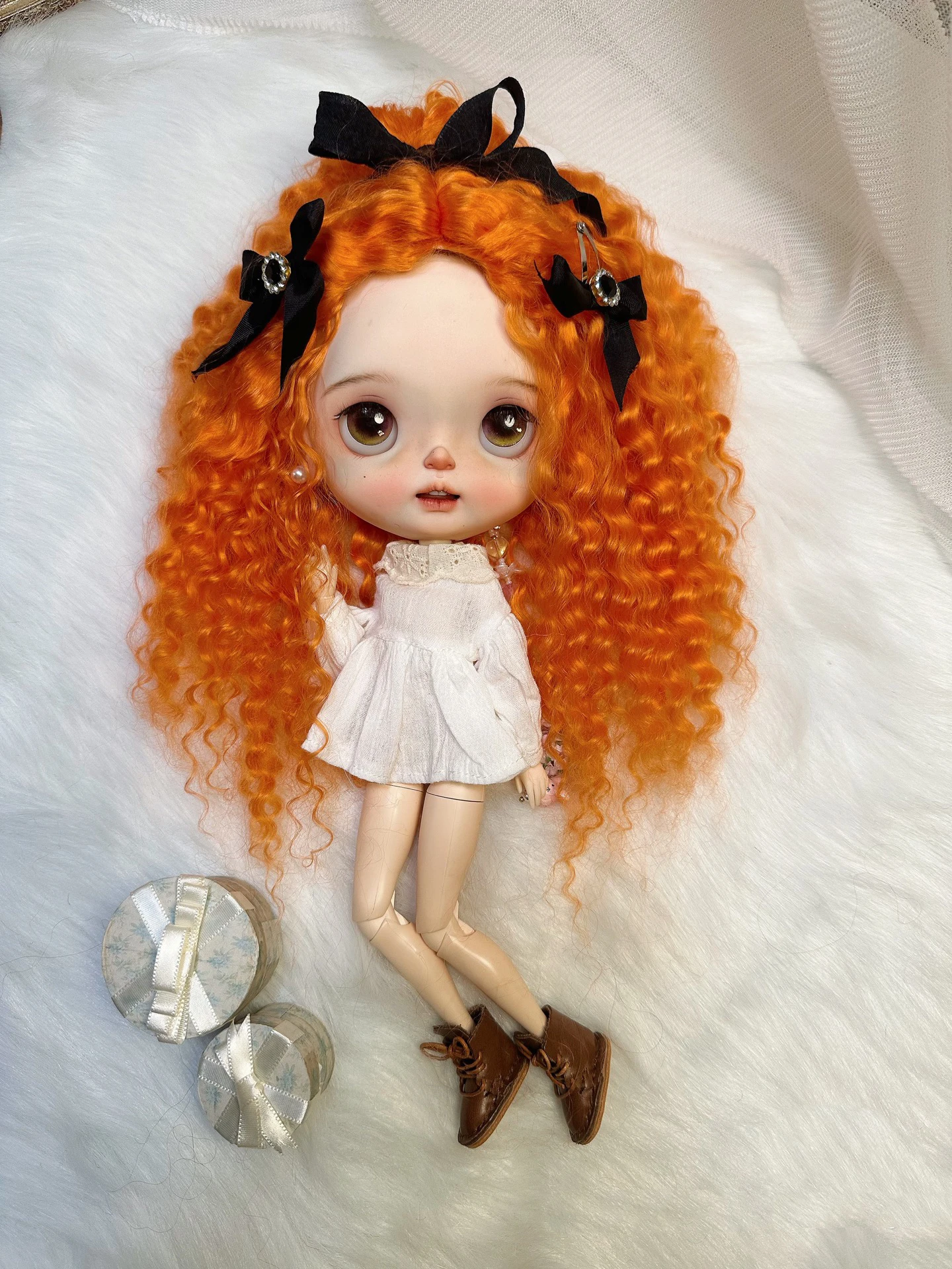 Dula Doll Wigs for Blythe Qbaby Mohair Rolls of some colors 9-10 inch head circumstance