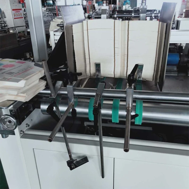 Stereo snack box forming machine