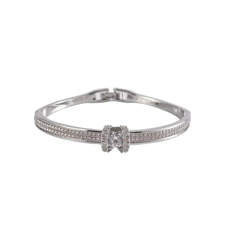 

Bracelet Women's high-end jewelry Fashion personalized diamond bracelet