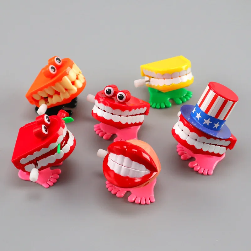 5Pcs Funny Clockwork Jumping Teeth Beating on The Chain Toys for Baby Shower Kids Birthday Party Favors Halloween Pinata Fillers