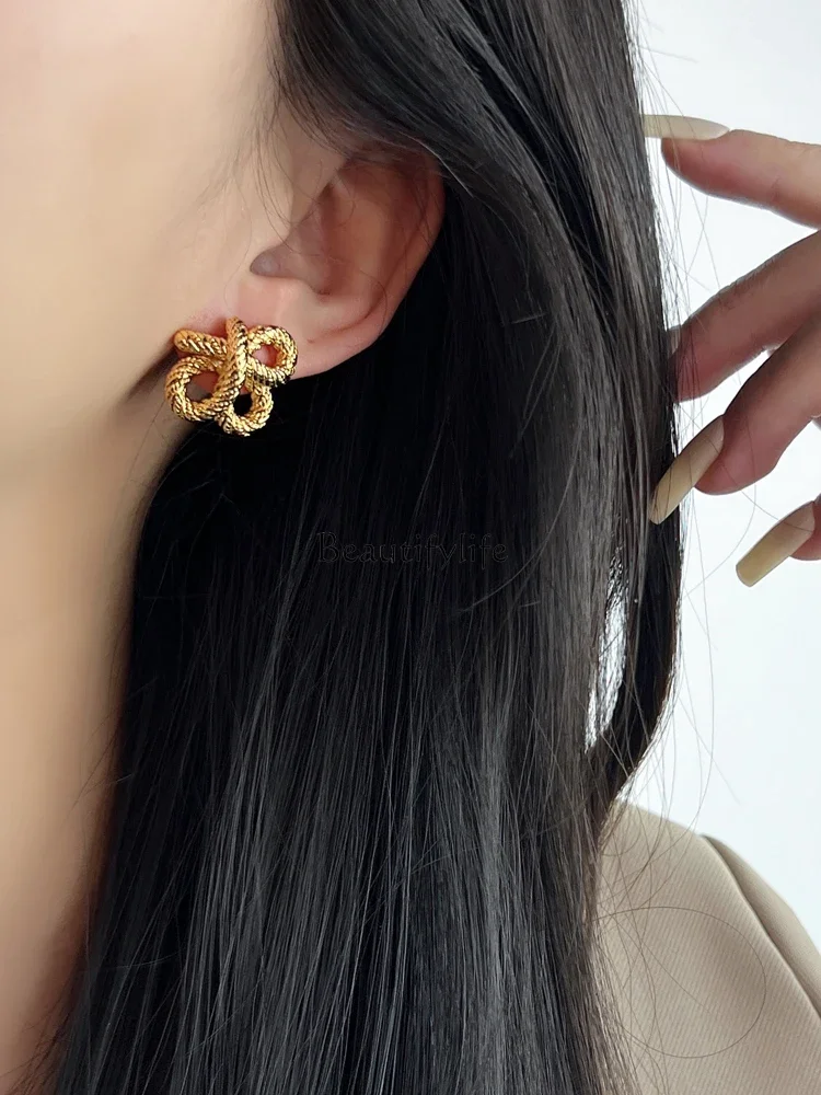 Retro Style Knotted Woven Earrings, Winding Stud, Golden Retro Style, Mid-Ancient, European and American Entry Lux