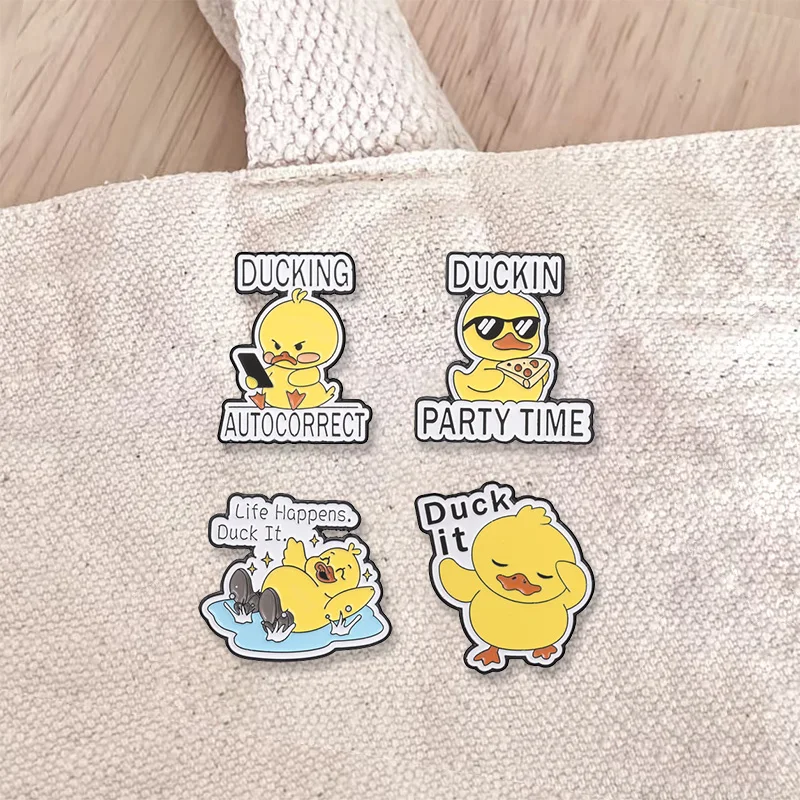 Set de Broches Esmaltados de Patito Amarillo con Meme 'Duck It', Citas de Slang Divertidas, Humor Gen Z, Regalo para Bolsos y Chaquetas Vaqueras