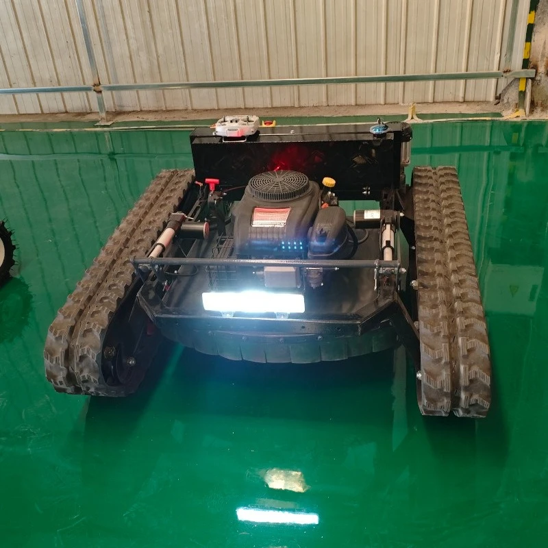 Crawler remote control lawn mower, knife head liftable lawn mower, self-propelled lawn mower