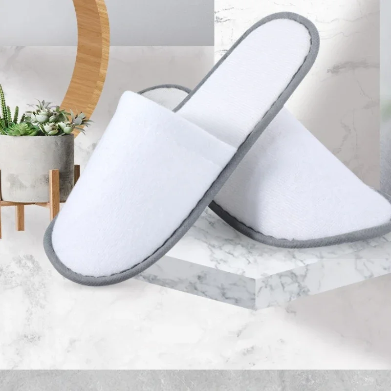 Disposable Slippers Bulk Pack Non Slip Colorful Indoor Guest Shoes for Hotel Spa Wedding Party Travel