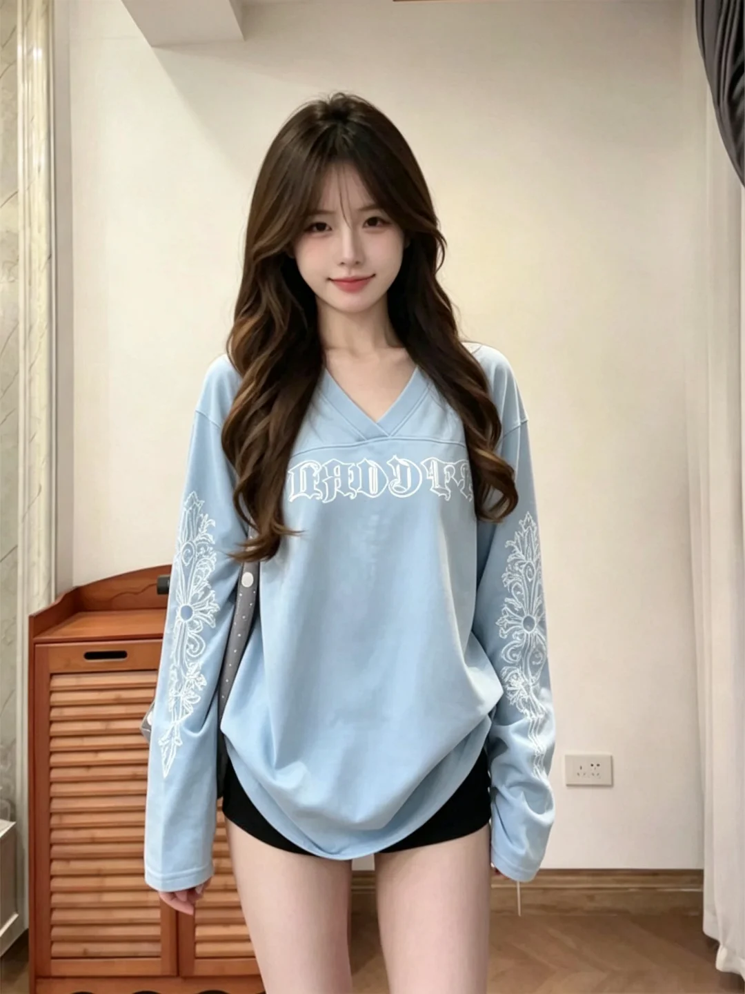 Dopamine Blue Long Sleeve T-Shirt Women's Pure Cotton Loose Fit Suitable for Single Wear Korean Style V-Neck Letter Print Cas...