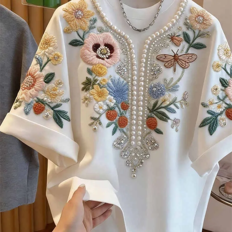 Women Tshirt Fashion Blouse Heavy Industry Embroidered Short Sleeved T-shirt 2026 Summer Fashion Design Sense Top Couple Outfits