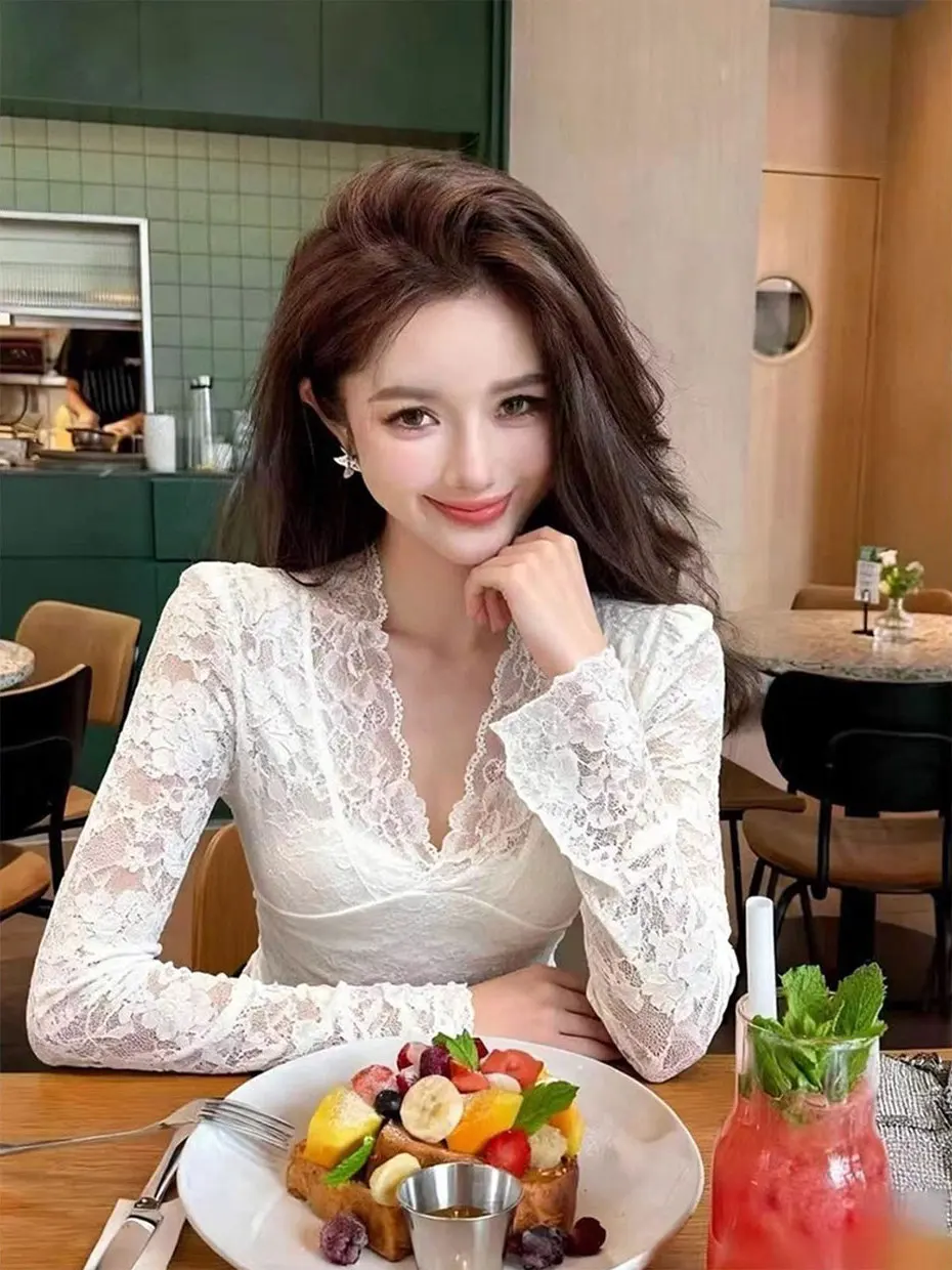 

Pure Desire Sexy Girl Fur Low Neck Lace Base Shirt Women Slim Waist Inner Wear Autumn Winter Sexy V Neck Mesh Top