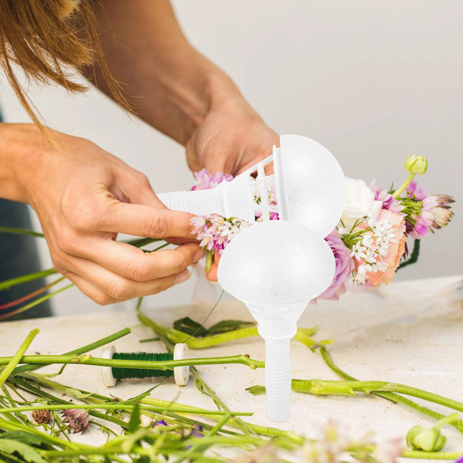 

2 Sets Hemisphere Floral Handle Bouquet Holders White Handles Wedding Bridal Foams Materials DIY Floral Bridesmaid