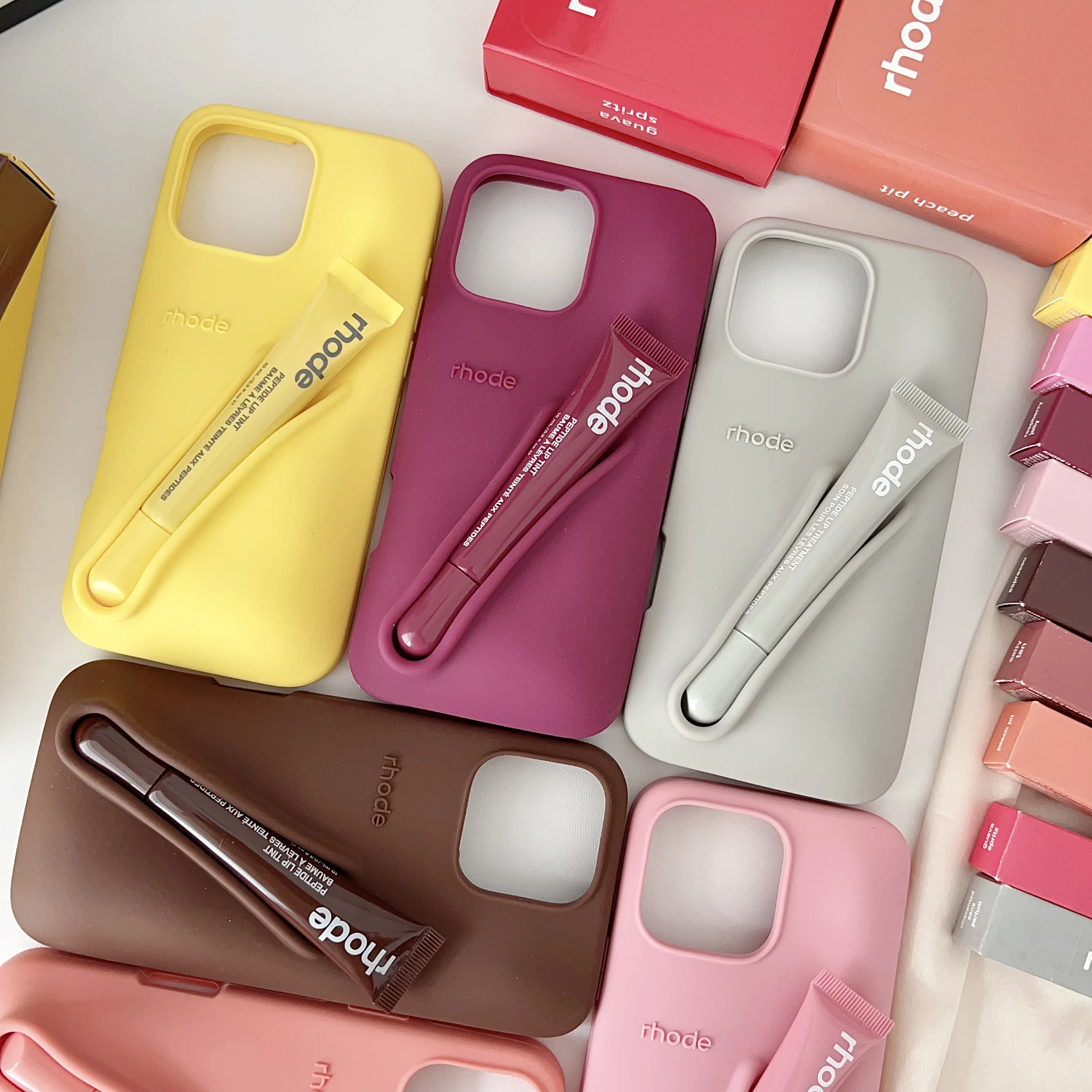 Thumbnail 2 - #12 Best iPhone 15 Pro Cases to Buy In 2026