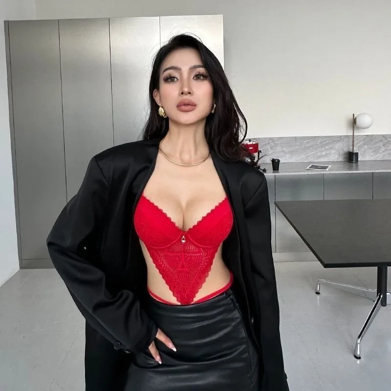 

Горячая новинка: Сексуальное цельное белье с глубоким V-образным вырезом, тонкими чашечками и уплотненной нижней частью, с открытой спиной, для повседневной носки, размеры S-XL