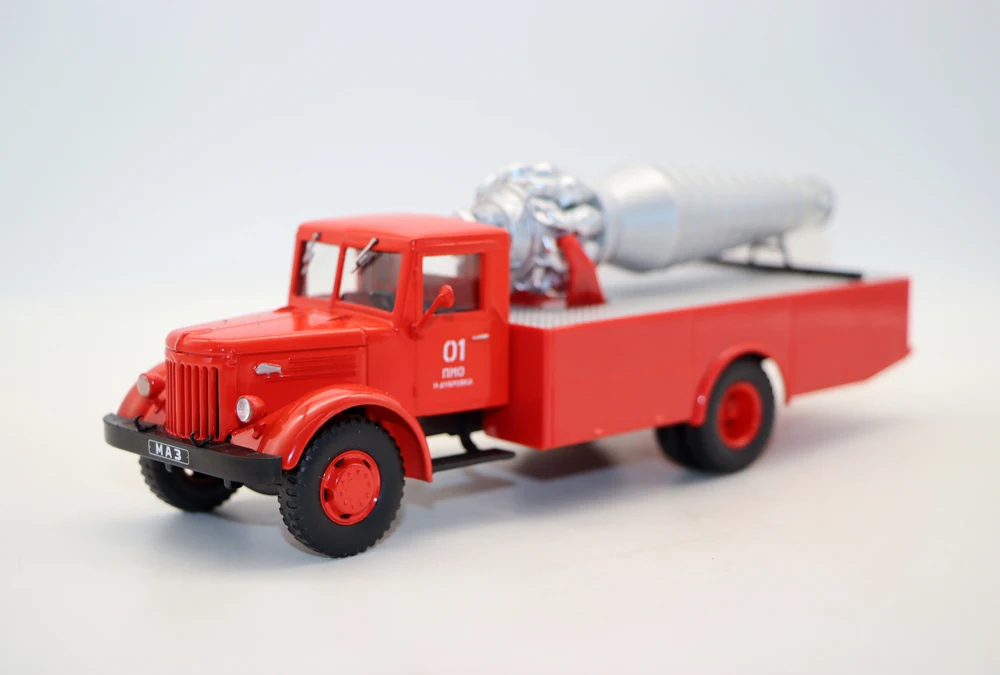 Nova escala 1/43 maz 200 motor a jato agvt alemão urss caminhão de bombeiros diecast liga brinquedos modelo para presente coleção