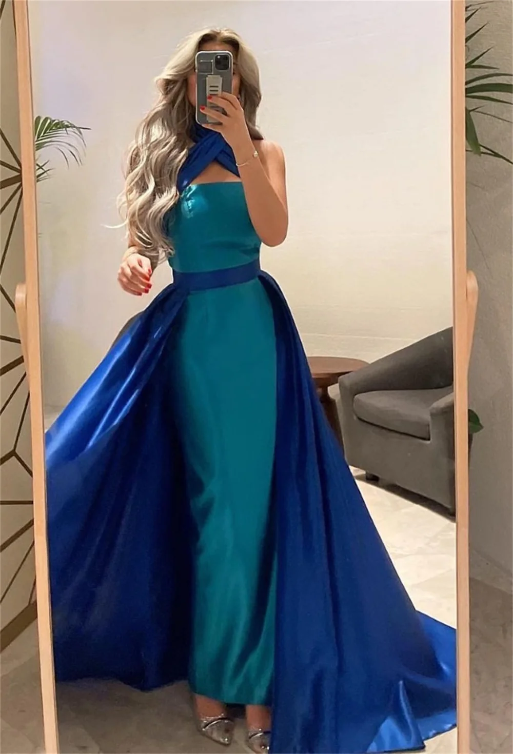 Prom Dresses Fashion Halter Ball gown Open back Hugging Taffeta Occasion Evening Gown vestido de formatura elegante longo