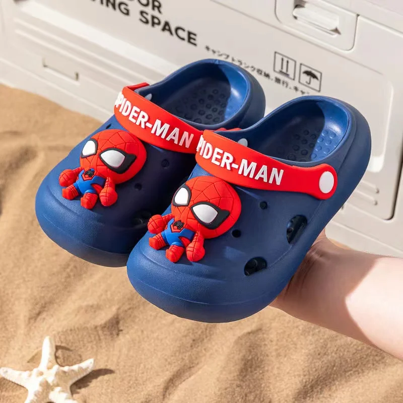 Letnie dziecięce chłopięce sandały dziewczęce kreskówka Spiderman drukuj pantofel dziecięce kryty odkryty antypoślizgowe miękkie buty do ogrodu