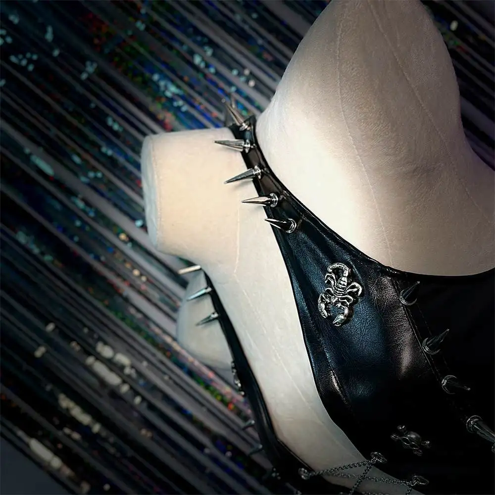 

Цепочка в стиле гранж с шипами и заклепками, модная эмо Y2K, бретелька с лямкой на шее, топы с черепом, панк-рок, электронные девушки, готическая мода, ревавал, Harajuku