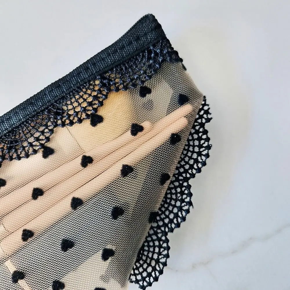 New Briefs Shape Cosmetic Bag Lace Heart Transparent Makeup Storage Pouch Mesh Y2K Toiletry Bag Storage for Travel image 5
