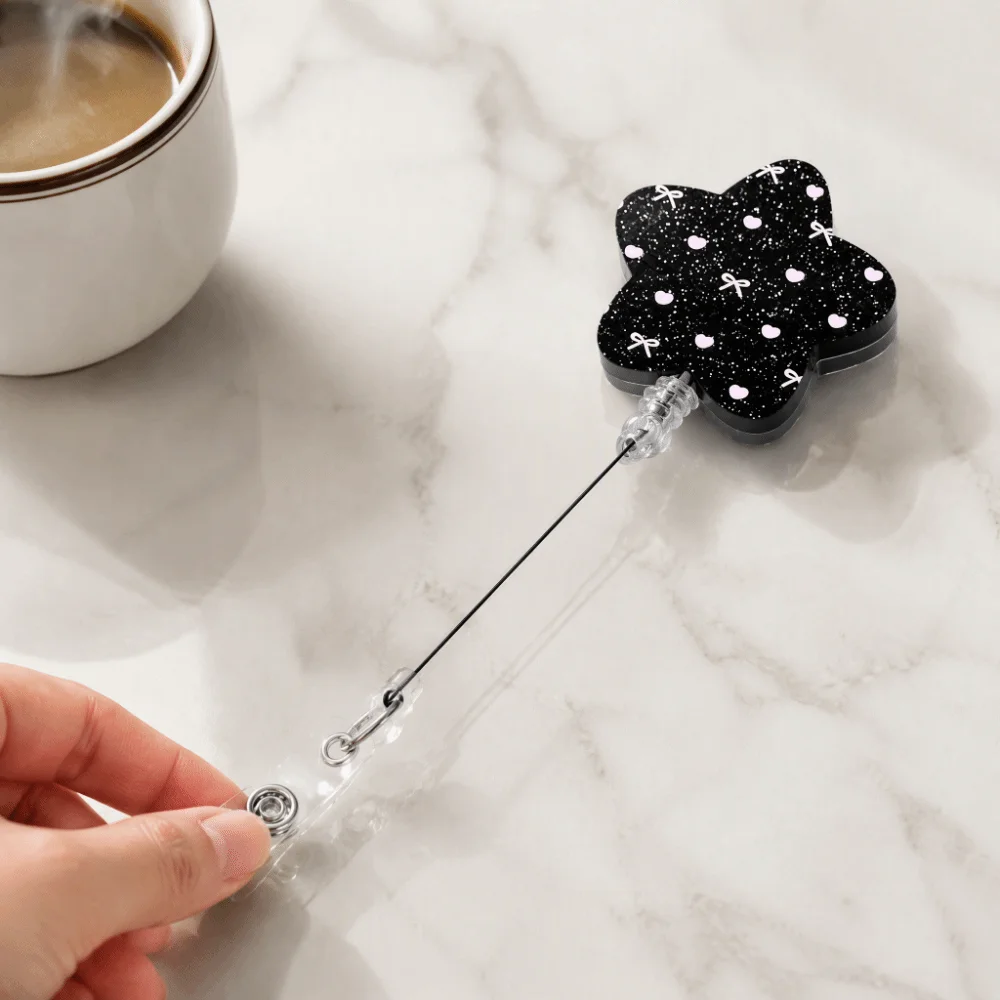 Cute Star Shape Retractable Badge Reel Heart Bow Print Glitter ID Badge Holder Clip Name Card Badge Reel Nurse Doctor Student