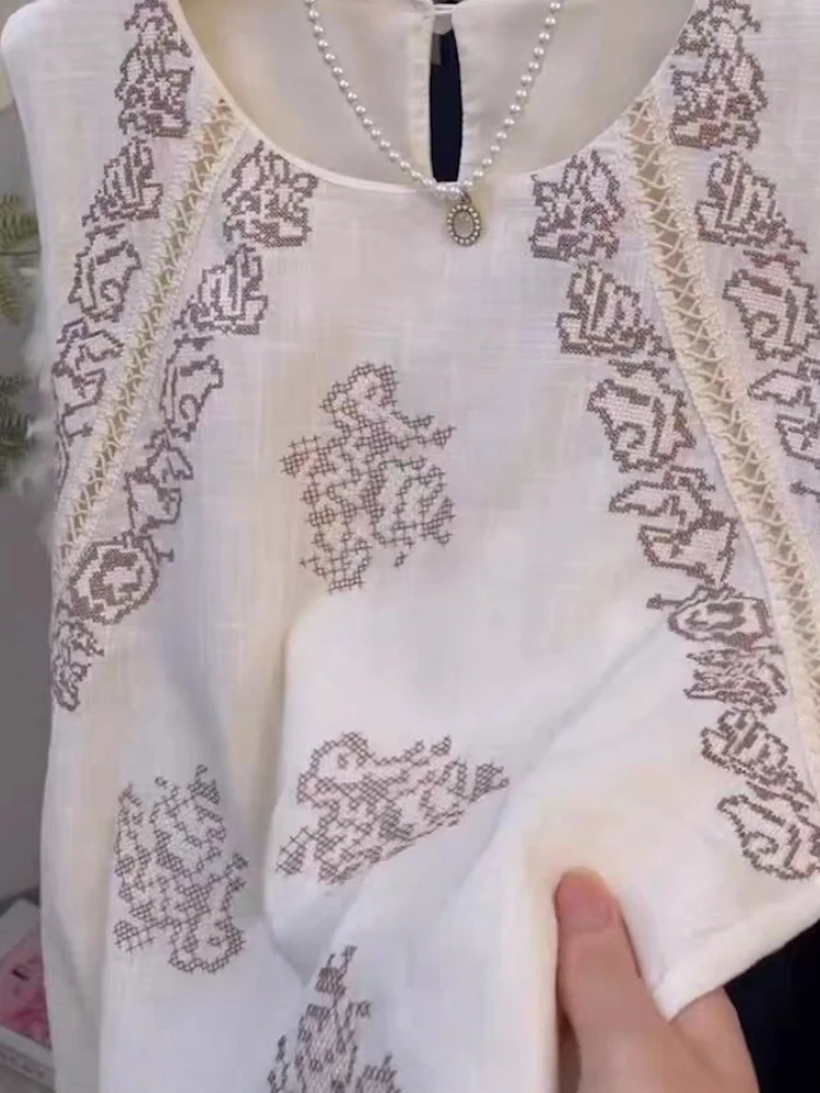 

New Chinese Sle Embroidered Linen Svel Top Women Summer 2025 Casual Loose Fit Tank Vest Comfortable Breathable