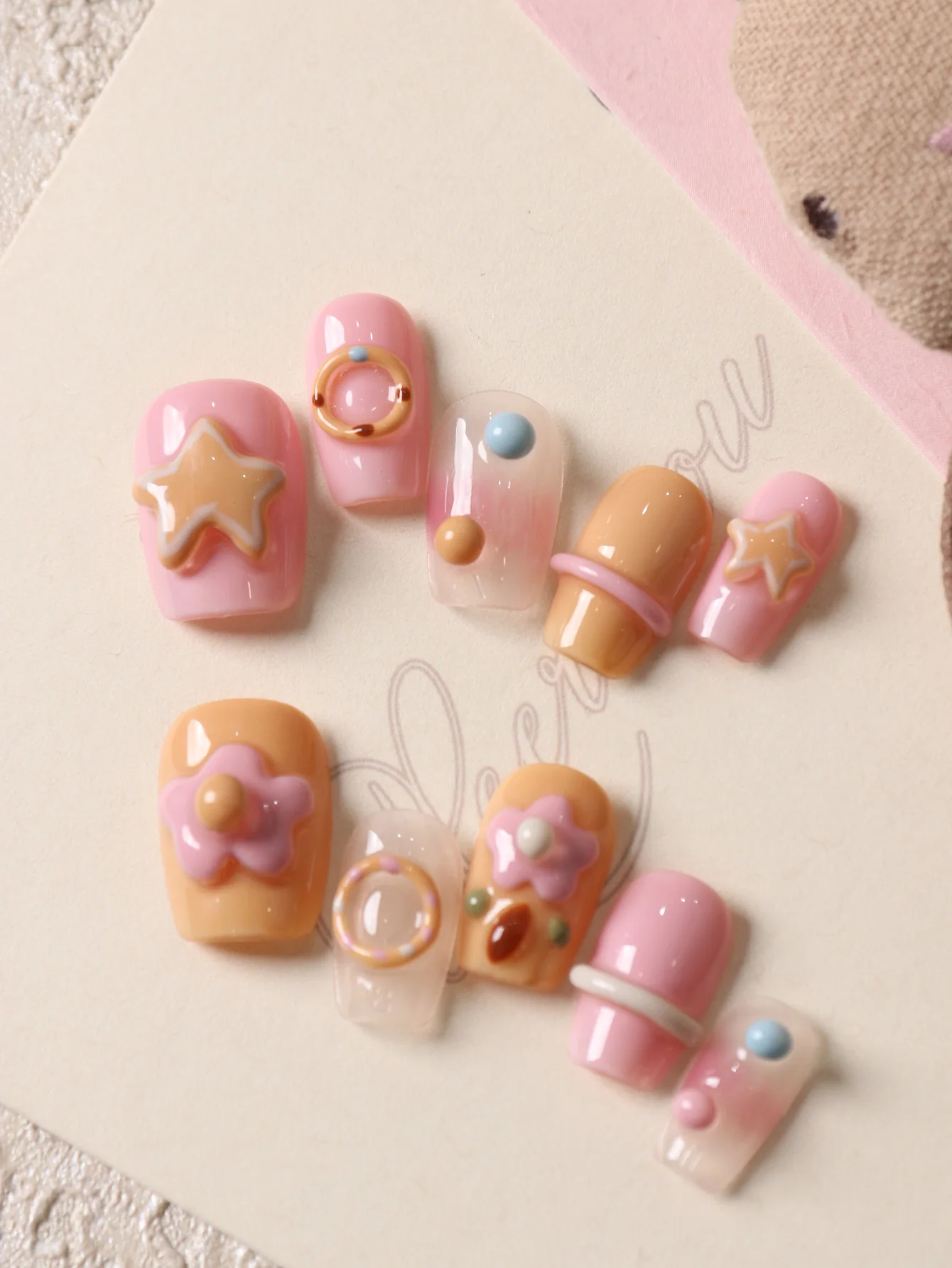 10 Stück Press-on-Nägel, kurze rosa Nägel, gelber Stern, Büro, Alltag, künstliche Nägel, Kit für Nagelkunst, DIY