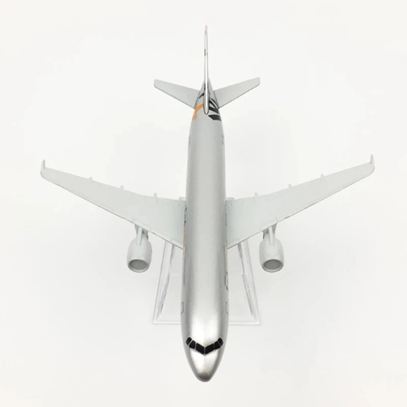 16cm Metal Alloy Plane Model Australian Air Jetstar A320 Airways Airbus 320 Airlines Airplane Model W Stand Aircraft Gift