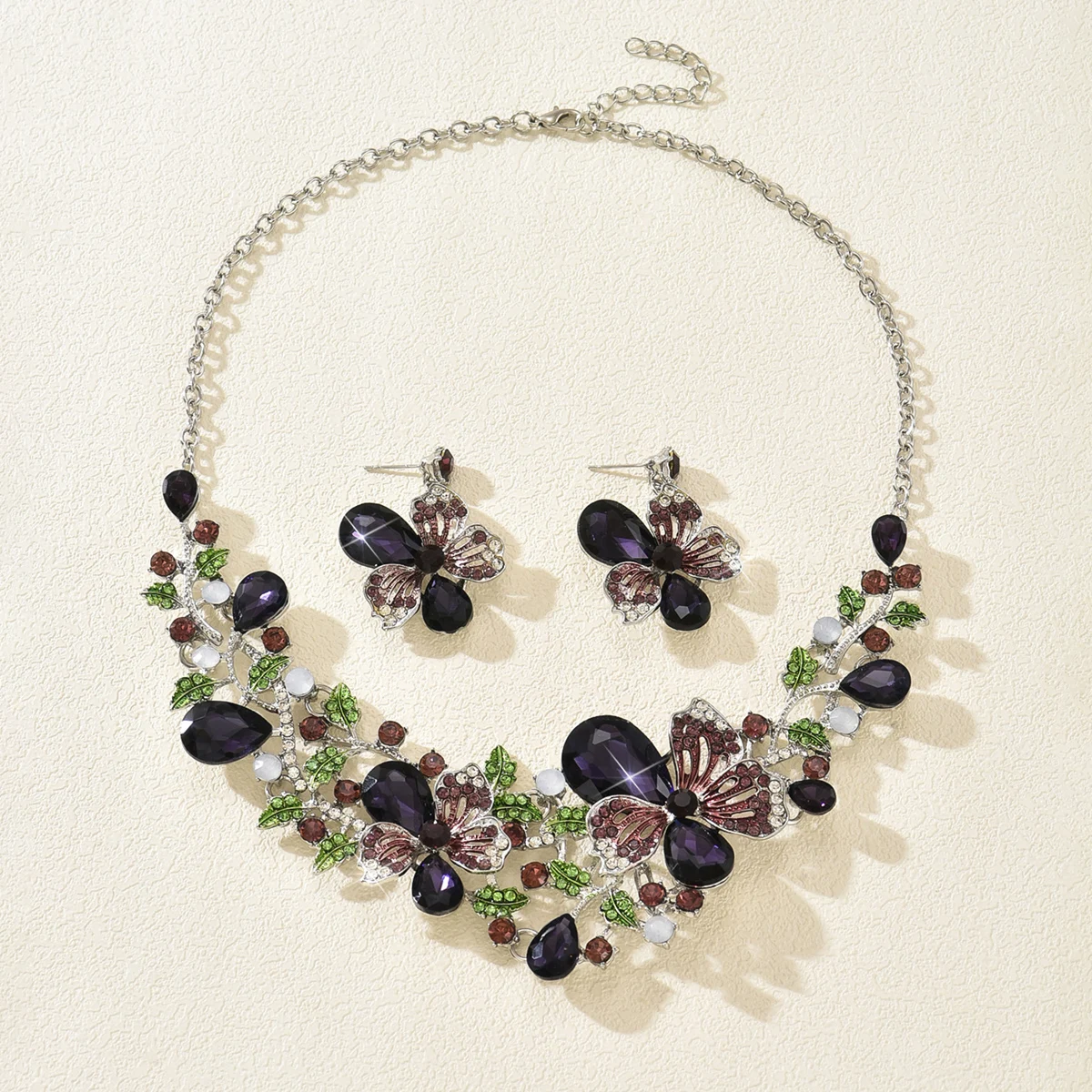 Exaggerated Retro Necklace Earring Set for Women's Luxurious Crystal Banquet Party Photography Dress with Accessories