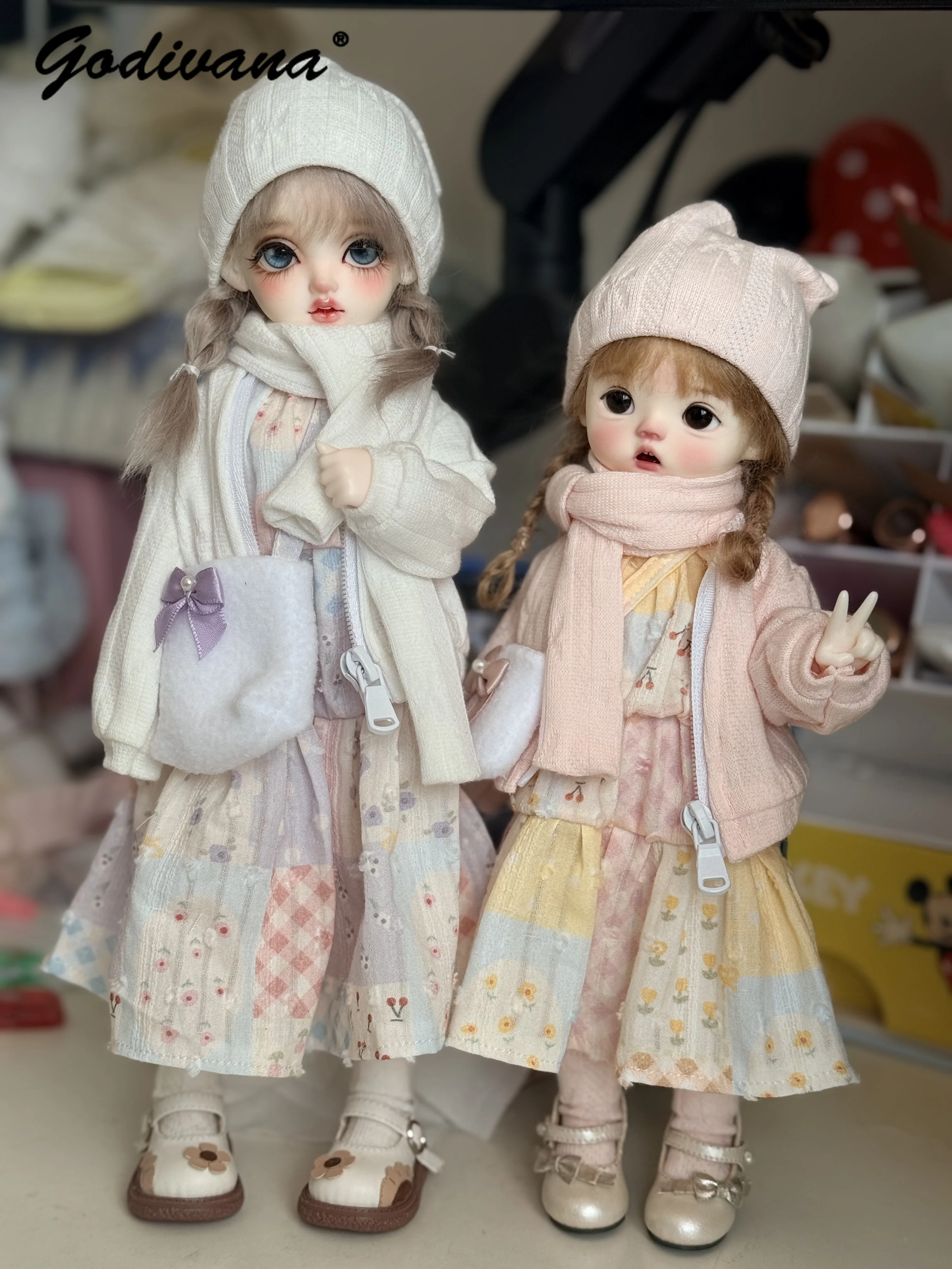 conjunto-de-ropa-para-muneca-bjd-de-otono-e-invierno-estilo-kawaii-escala-1-6-y-1-4-vestido-floral-con-detalles-de-patchwork-abrigo-de-punto-gorro-bufanda-y-mini-bolso-ropa-para-munecas