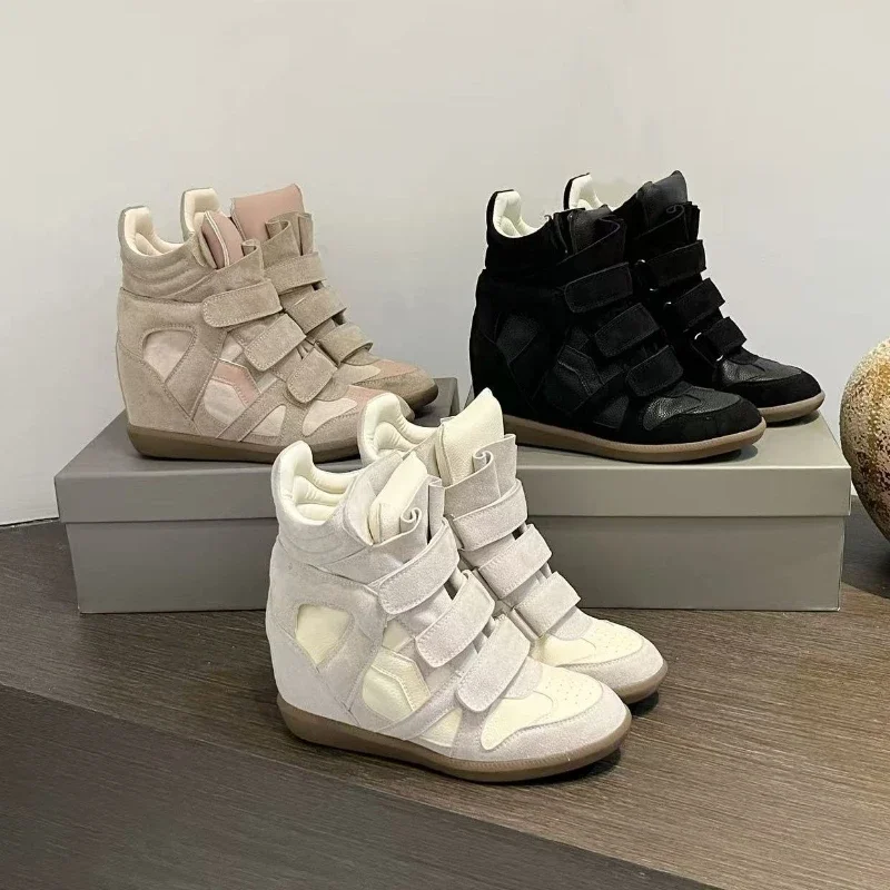 Botas de cano curto femininas 2026, novas, em couro legítimo, salto oculto de 8 cm, tênis plataforma femininos, design moderno com combinação de cores, sapatos femininos.
