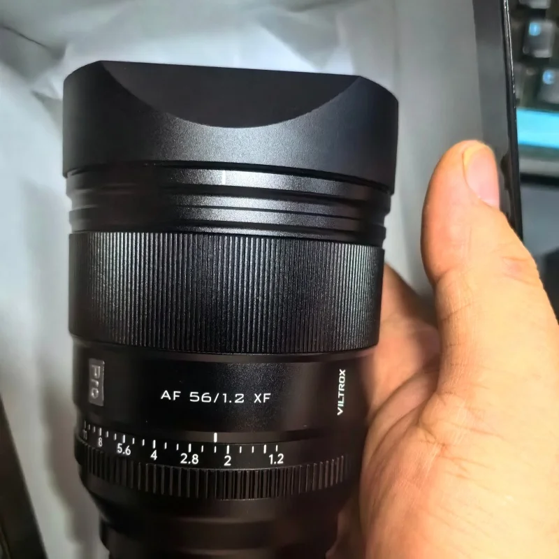 

Байонетная металлическая квадратная бленда с бесплатной крышкой для крепления Viltrox 56 мм F1.2 Pro Z/X/E