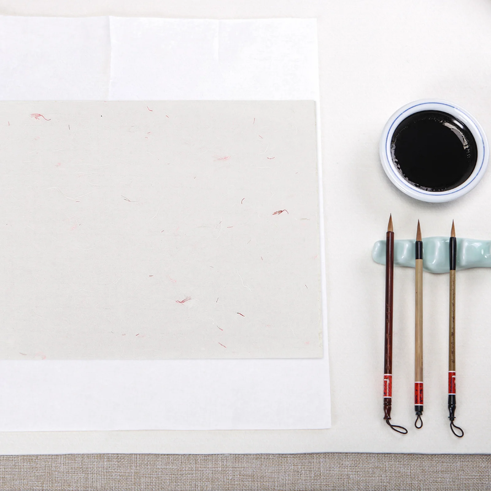 

20Pcs Xuan Paper Chinese Calligraphy Rice Paper 19x29cm Handmade Traditional Painting Calligraphy Practice Crafts