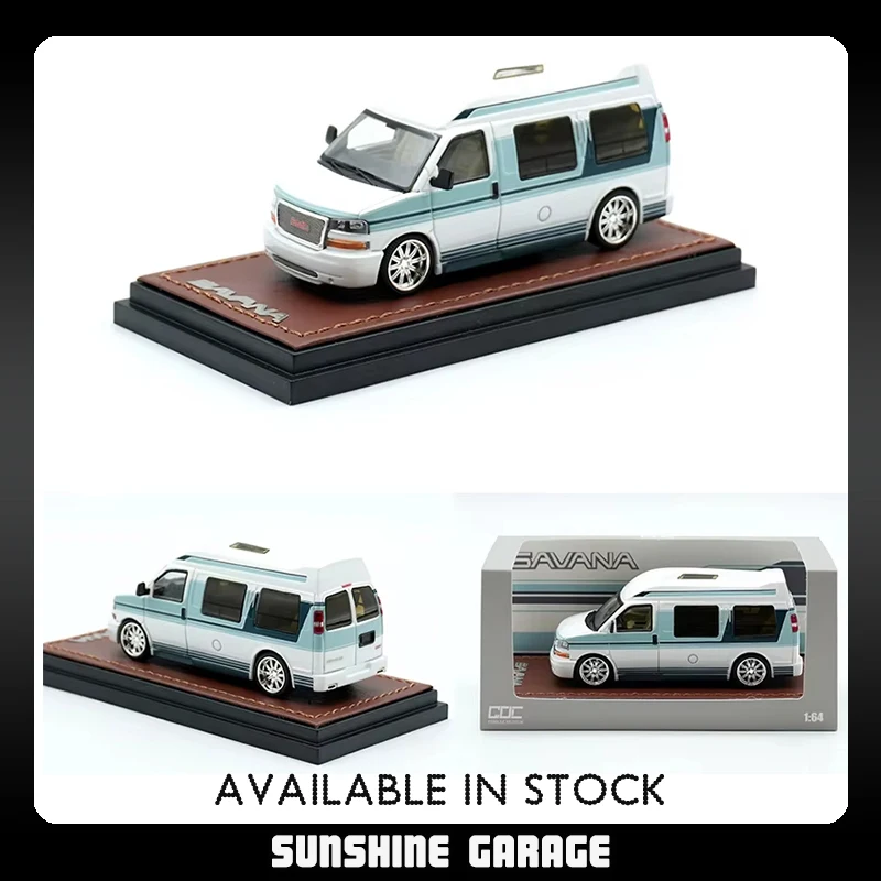 

GOC In Stock 1:64 SAVANA Classic White Diecast Diorama Car Model Toys