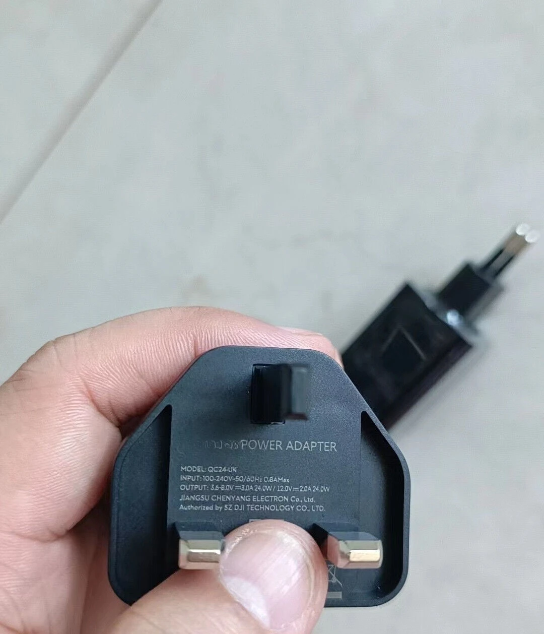 DJI QC24-UK 充電器電源アダプタースマートコントロ - Controller Adapter Usb のレビューと価格