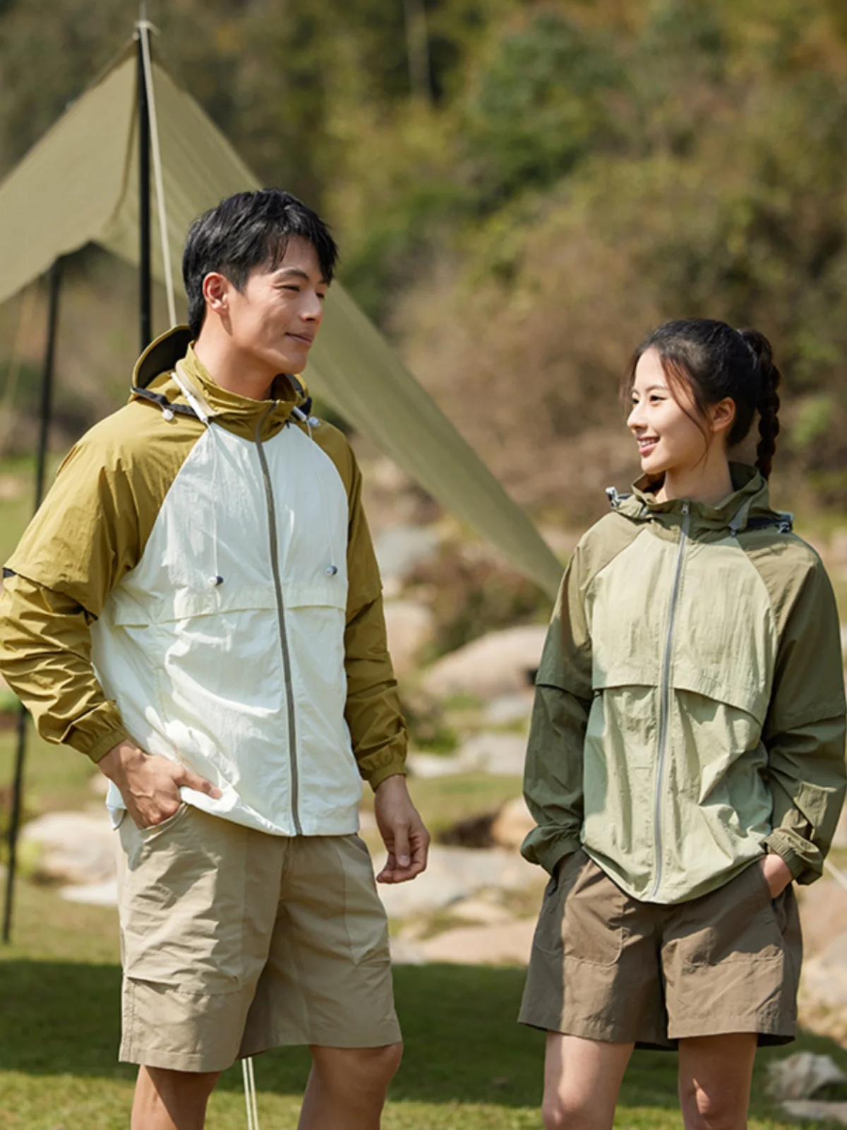 

Легкая дышащая солнцезащитная куртка-ветровка для пар из ледяного шелка с эффектом прохлады, UPF50, со съемными рукавами, для лета