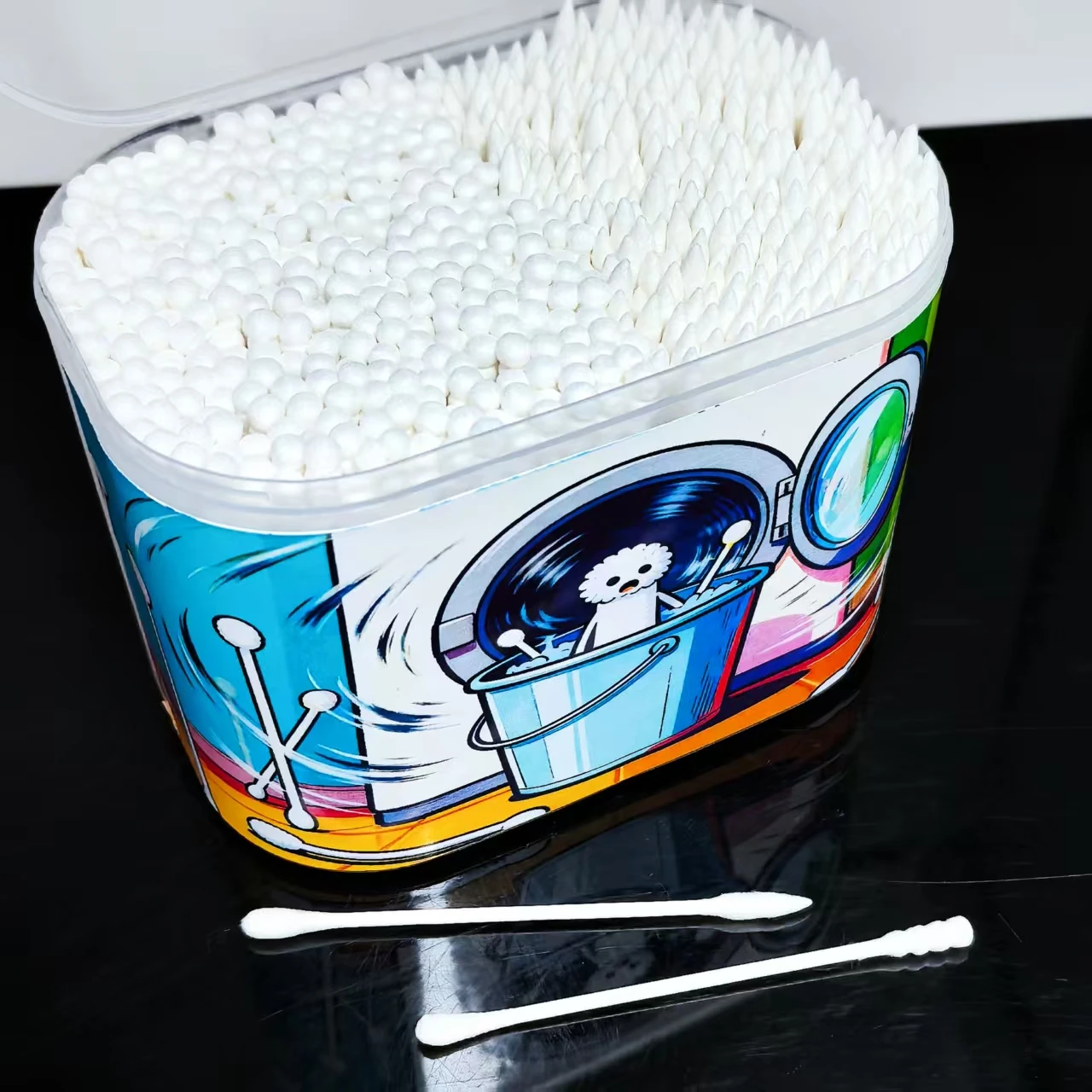 600 قطعة من مسحات القطن ذات المحور الدقيق برأسين مع أنماط إبداعية في صندوق، مسحات قطنية هدية