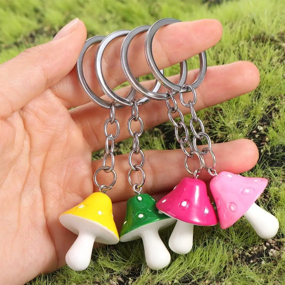 Car Keys DIY Cartoon Mushroom Keychains Simulated 8 Color Mushroom Pendant Creative Cute Plant Key Ring Bag Pendant