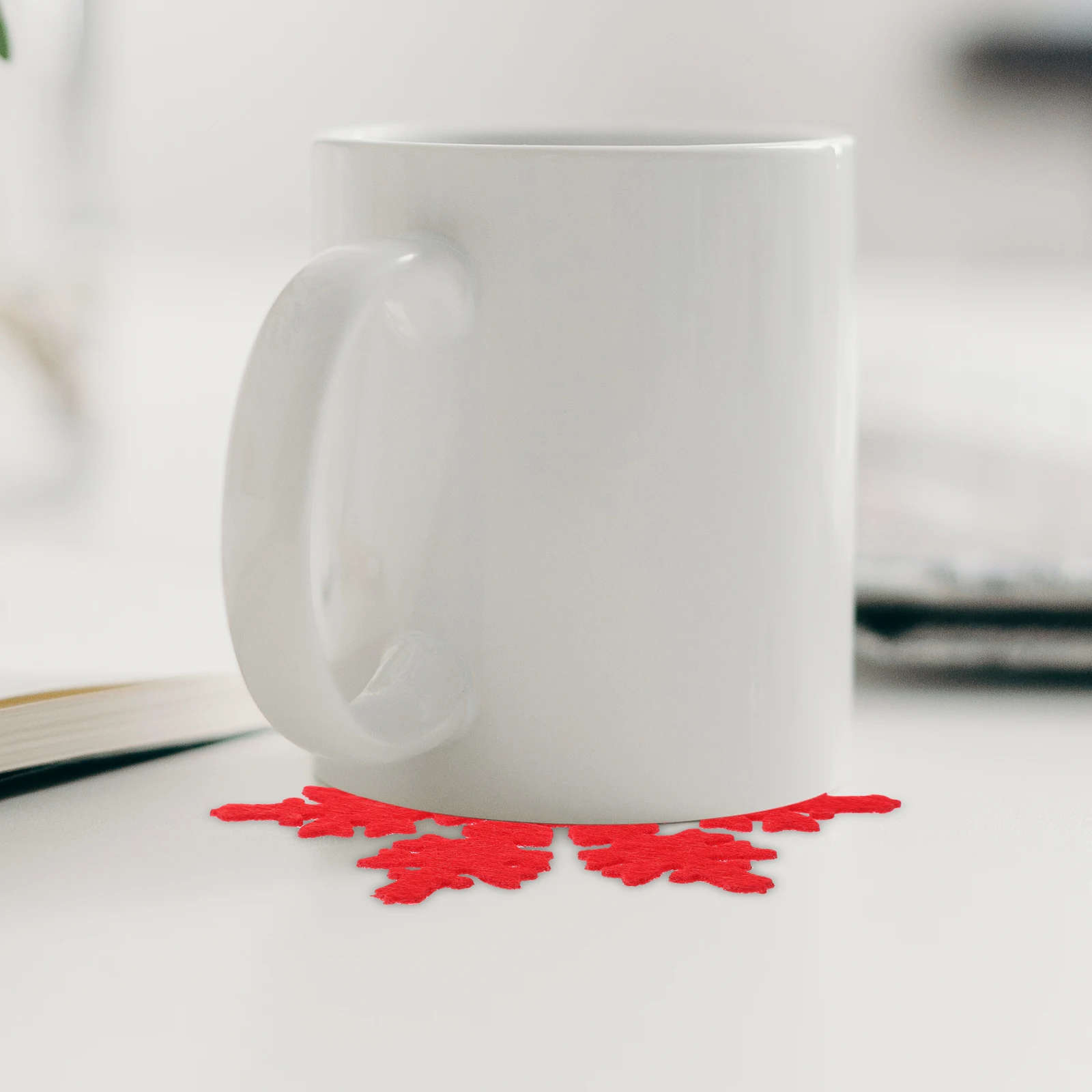 

8Pcs Christmas Snowflake Coasters Solid Cup Pads Heat Resistant Table Protectors Decorative Drink Coaster for Dining Room