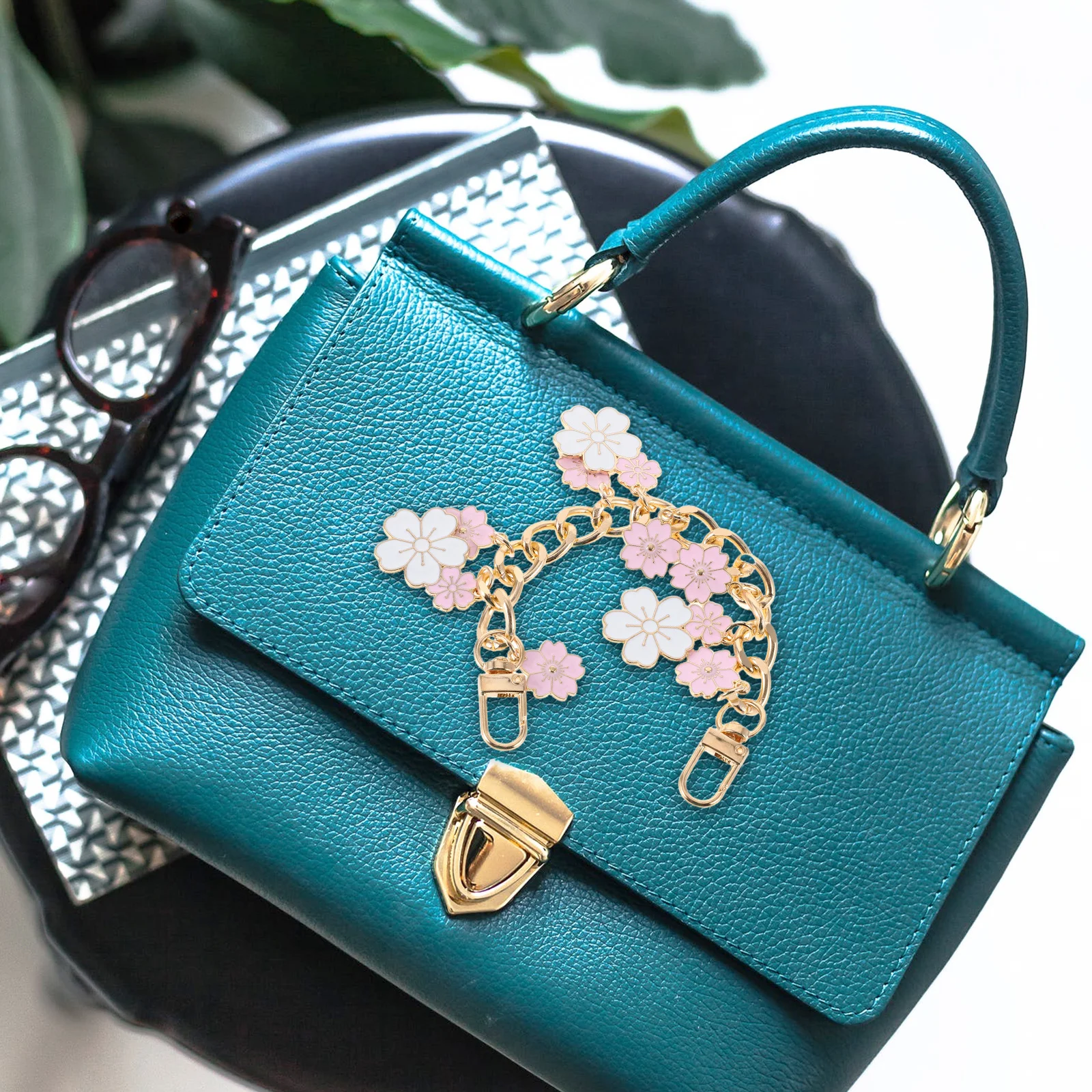 

Metal Bag Chain Extender with Floral Design Stylish Purse Strap Replacement for Crossbody Handbag Women Fashion Accessories