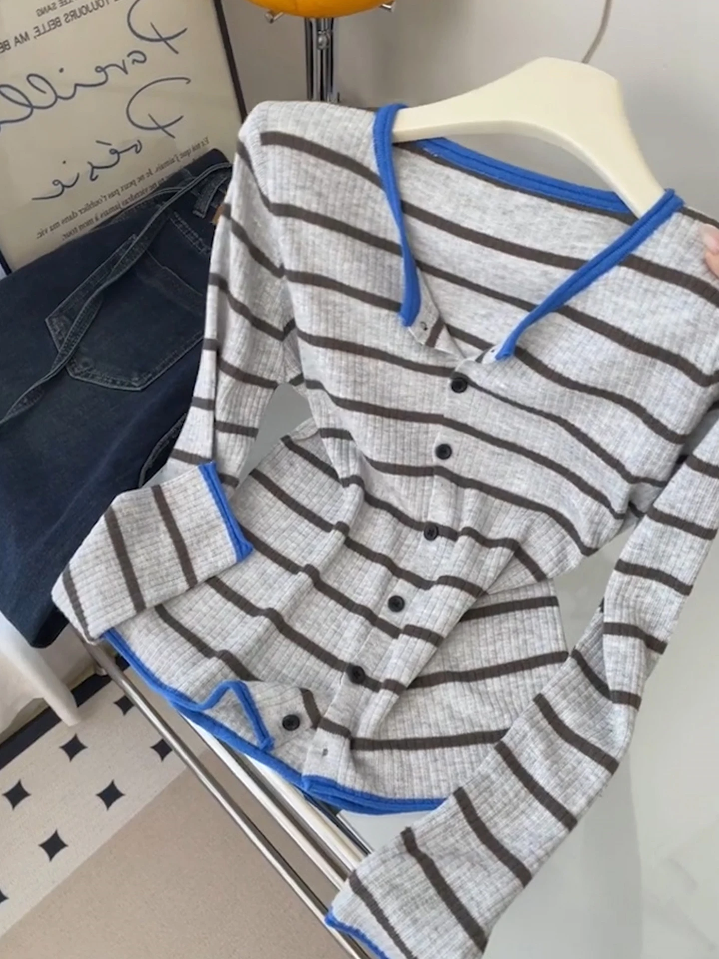 Design Sensation Color Blo Striped Knitwear Long Sve Base irt Trendy Age Reduction Women's Faion Autumn Simple Match...