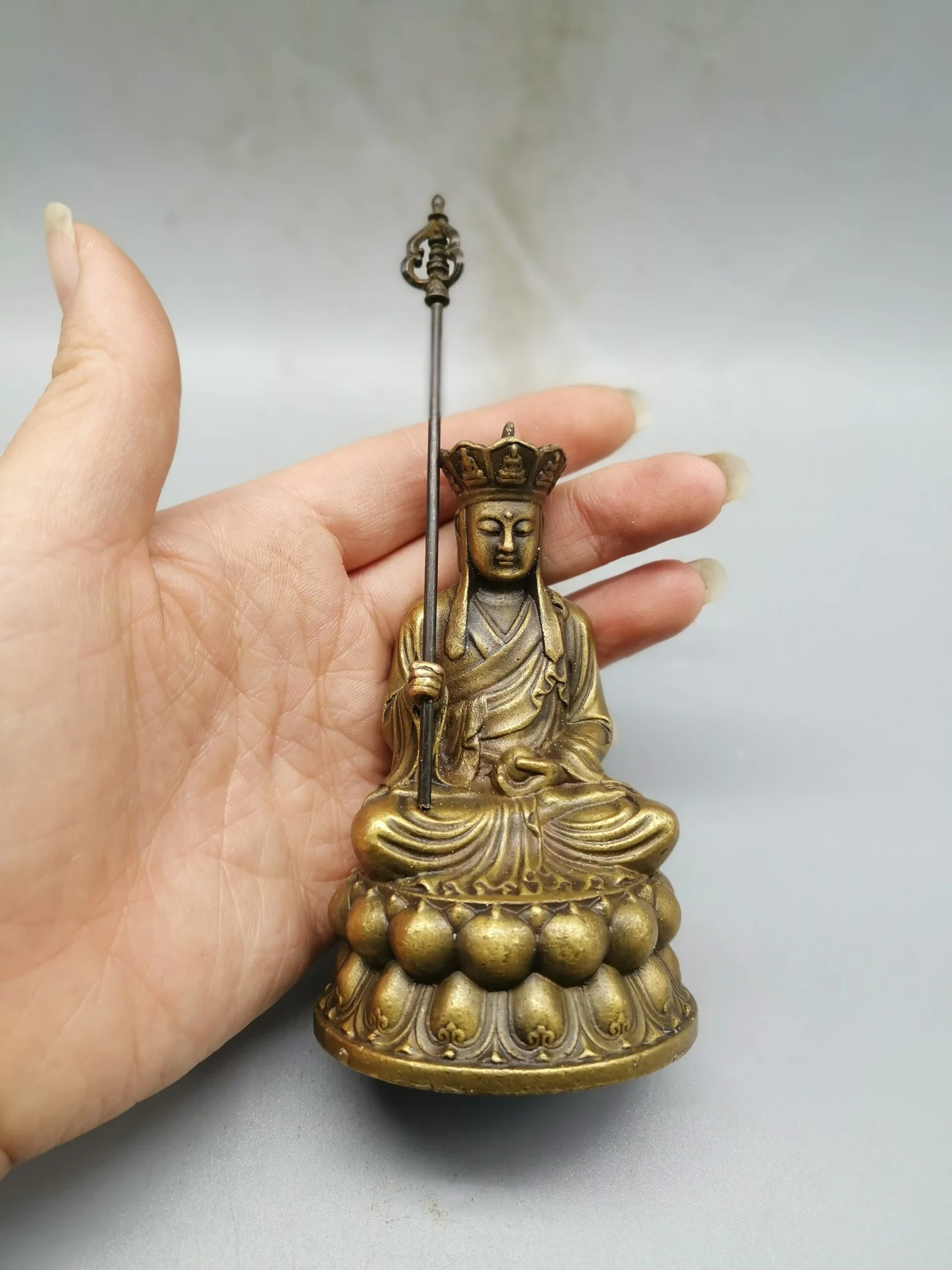 

Старая тибетская буддистская латунь Jizo Ksitigarbha Bodhisattva Tang статуя монаха, Будды