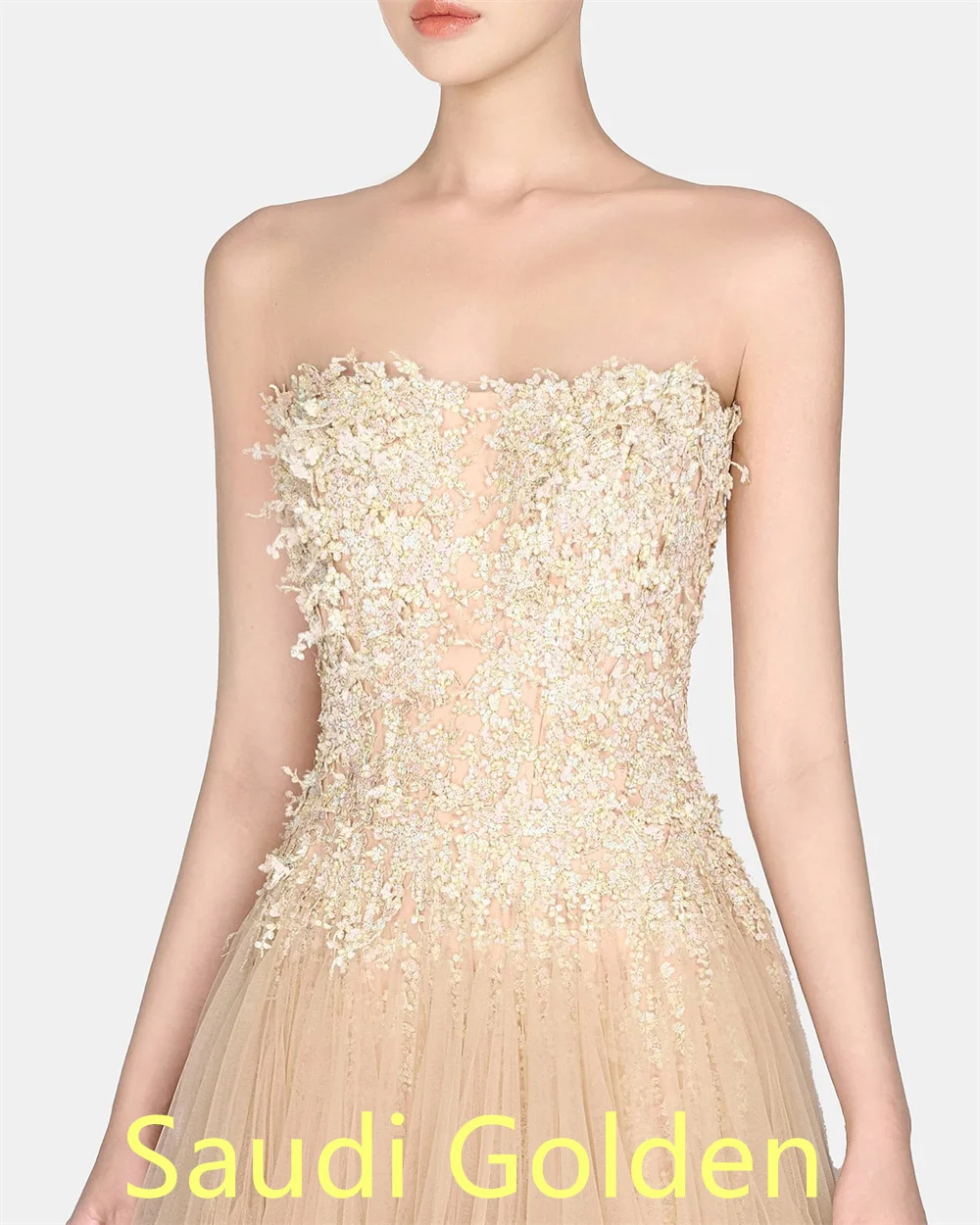 Customized Delicate  pure Tulle Celebrity Gowns Exquisite Strapless Tassel Appliques Tiered Zipper Back Customized Robe de soiré