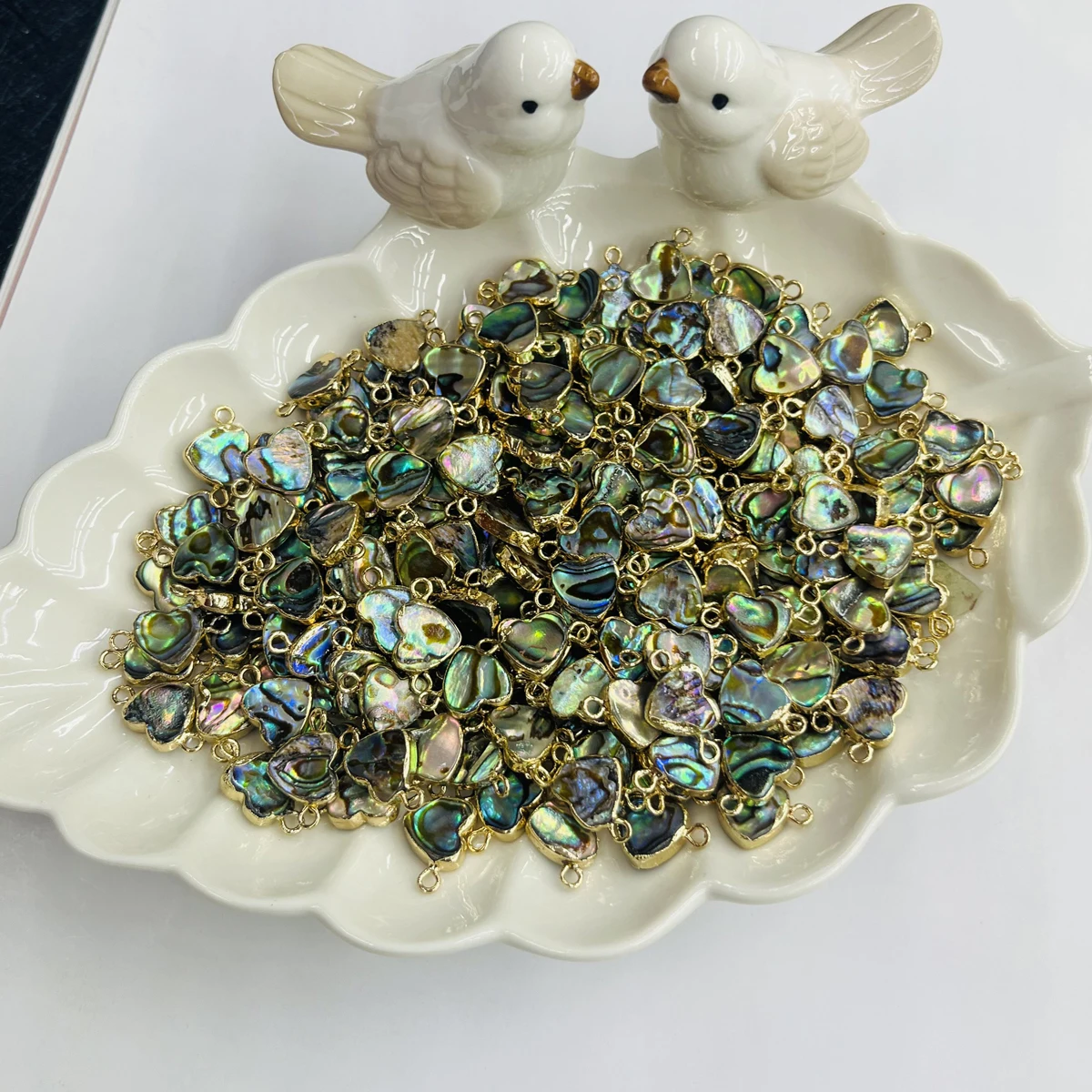 

5pcs Natural Shell Pendant Connector Heart Shape Double Hole Abalone Pendant for Making DIY Jewerly Necklace Bracelet 10x17mm