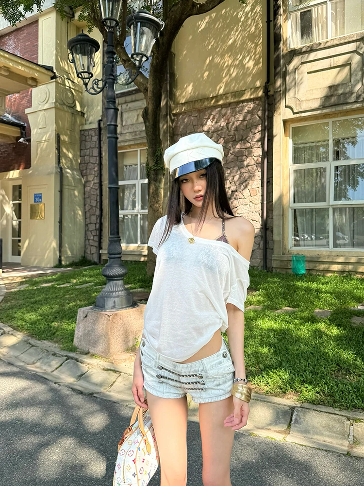 Metal Decorative Denim Versatile Simple Shorts Sexy Girl 2025 Summer New High-end Sexy Shorts Feminine Straight Hot Short Pants