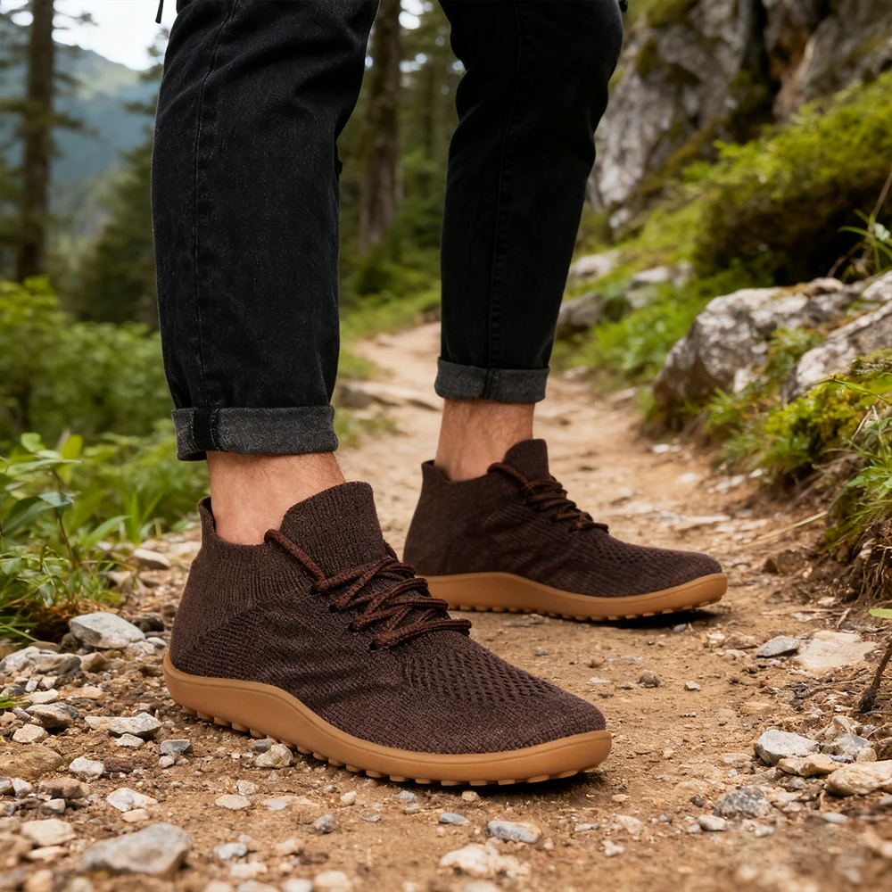 Men's Hiking Shoes Wide Fit Breathable Soft Bottom Anti-Slip Thin Sole Mountaineering Footwear for Outdoor Activities