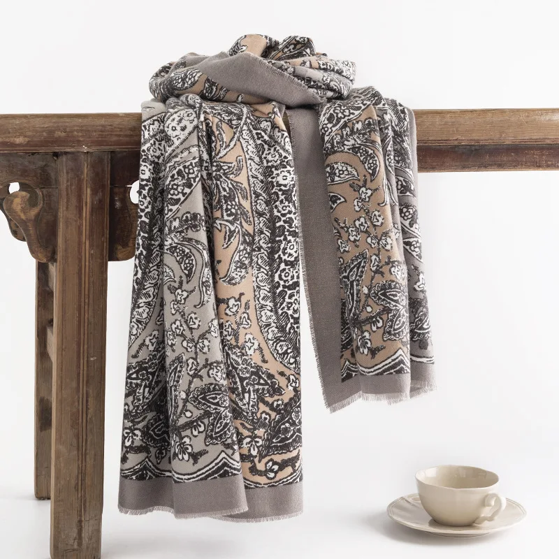 

Retro Ethnic Style Color Matching Printed Scarf Women's Sweet Auspicious Pattern Shawl Fashionable Warm Soft Scarf