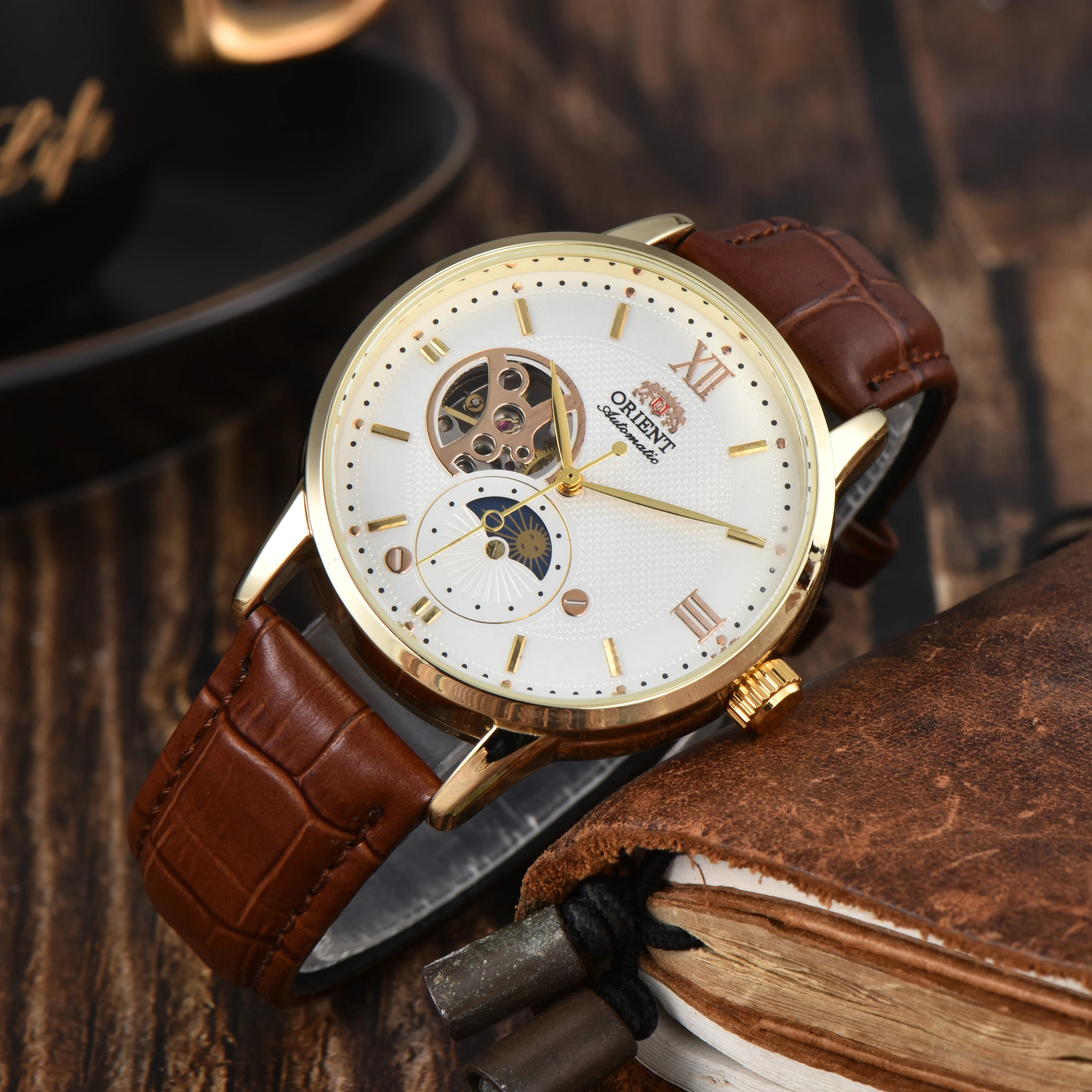 Orient Series Sports Reloj mecánico automático unisex Sol, luna y estrellas Tiempo mundial Función completa