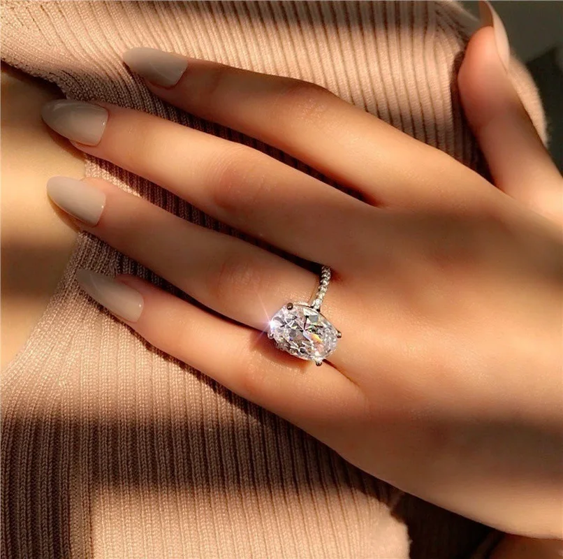 S925 Sterling Silber Modischer Bestseller Verlobungsring mit Gänseei-Diamant, 18k Weißgold plattiert, Edler Schmuck für Damen