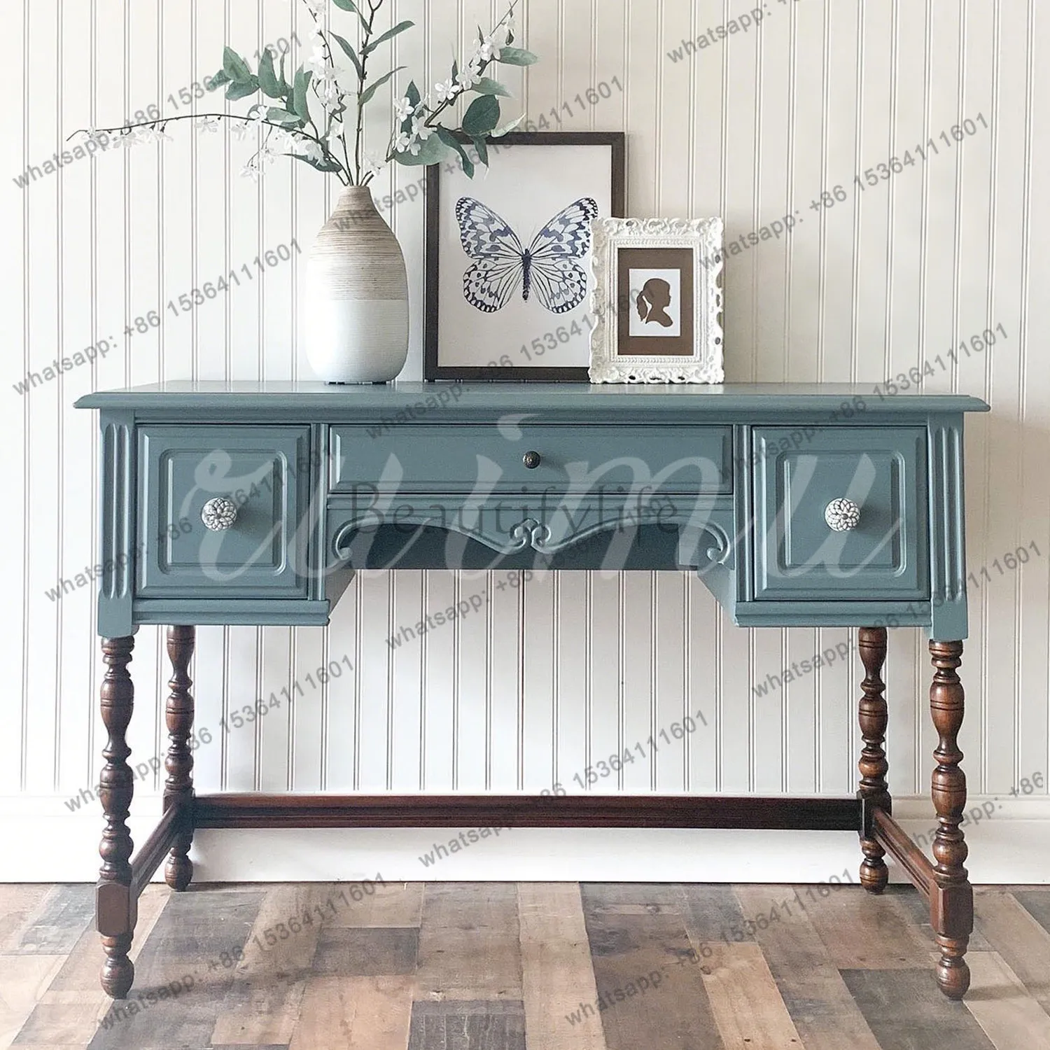 

French retro style solid wood desk, small apartment, American retro carved writing desk