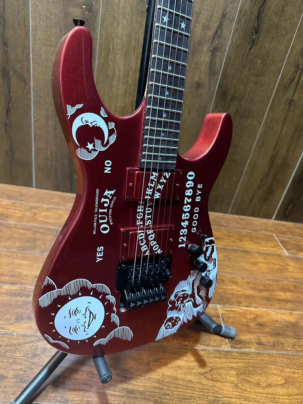 

Customized electric guitar from high-end factories, rose wood fingerboard, active pickup, fast shipping, free shipping